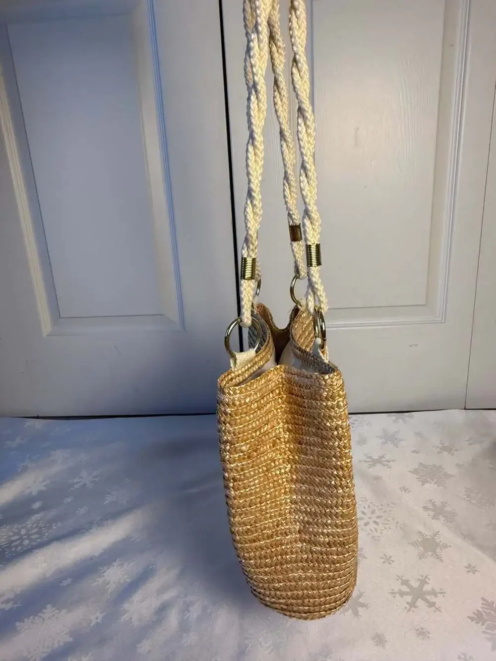 Vintage Gold Metallic Woven Straw Shoulder Bag Rope Handles Boho Resort Purse